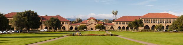 1000px-Stanford_Oval_May_2011_panorama